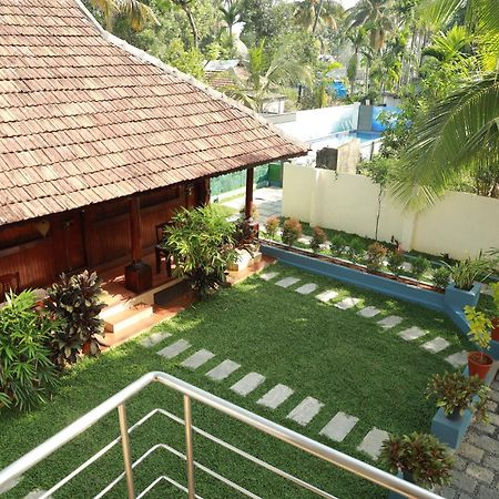 Cherai Beach Palace Eksteriør bilde