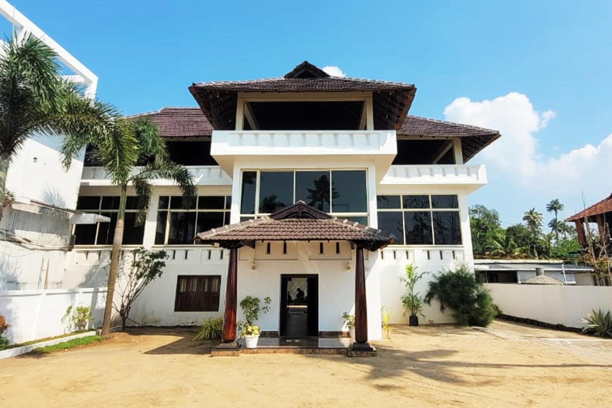 Cherai Beach Palace Eksteriør bilde
