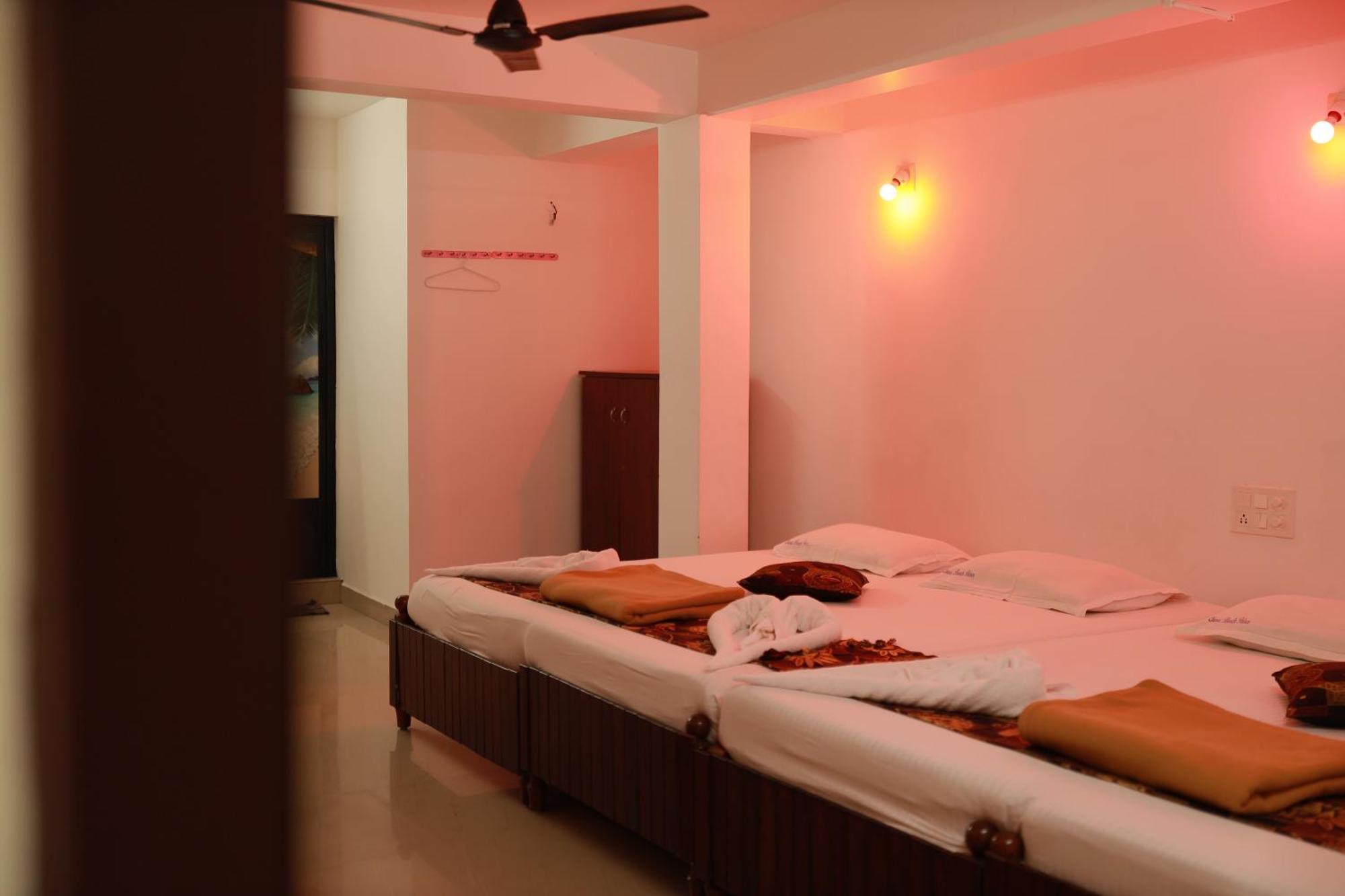 Cherai Beach Palace Eksteriør bilde